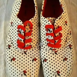 Women's Disney Minnie Mouse red and white shoes